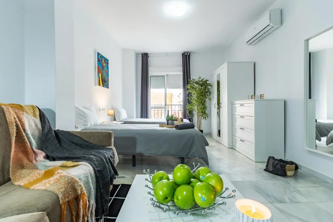 Marmoles Deluxe Apartment - Malaga Centro