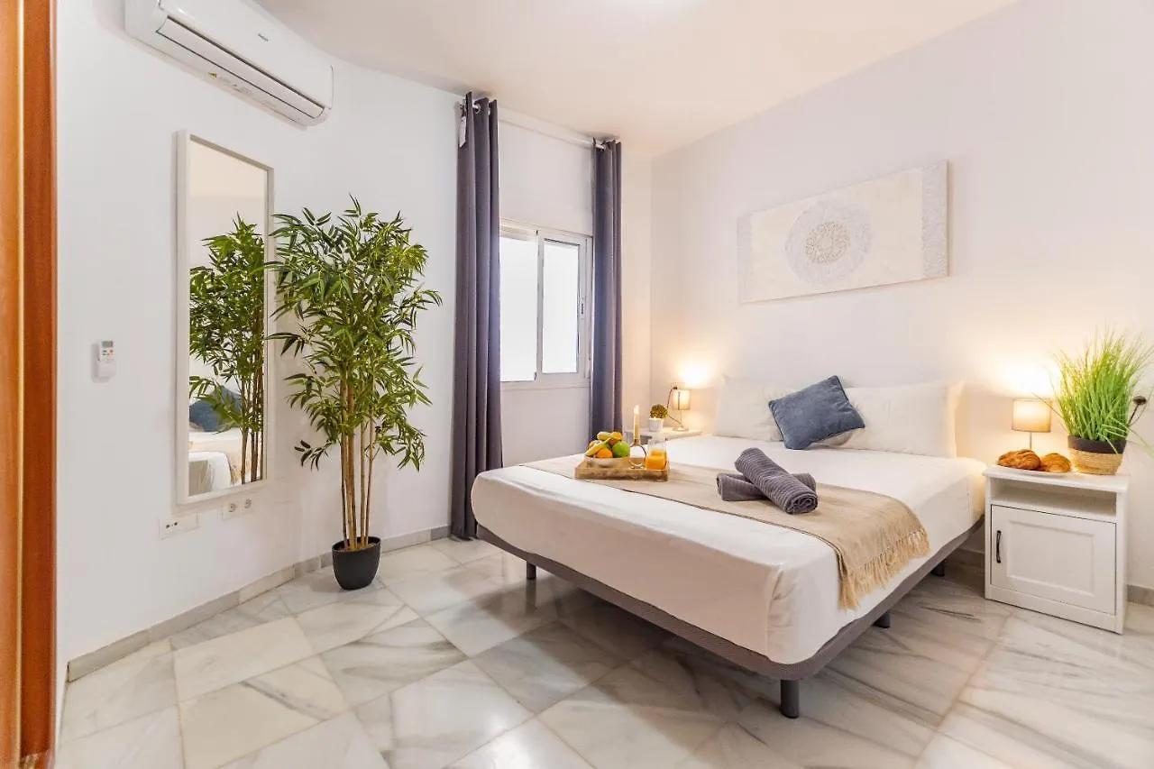 Marmoles Deluxe Apartment - Malaga Centro