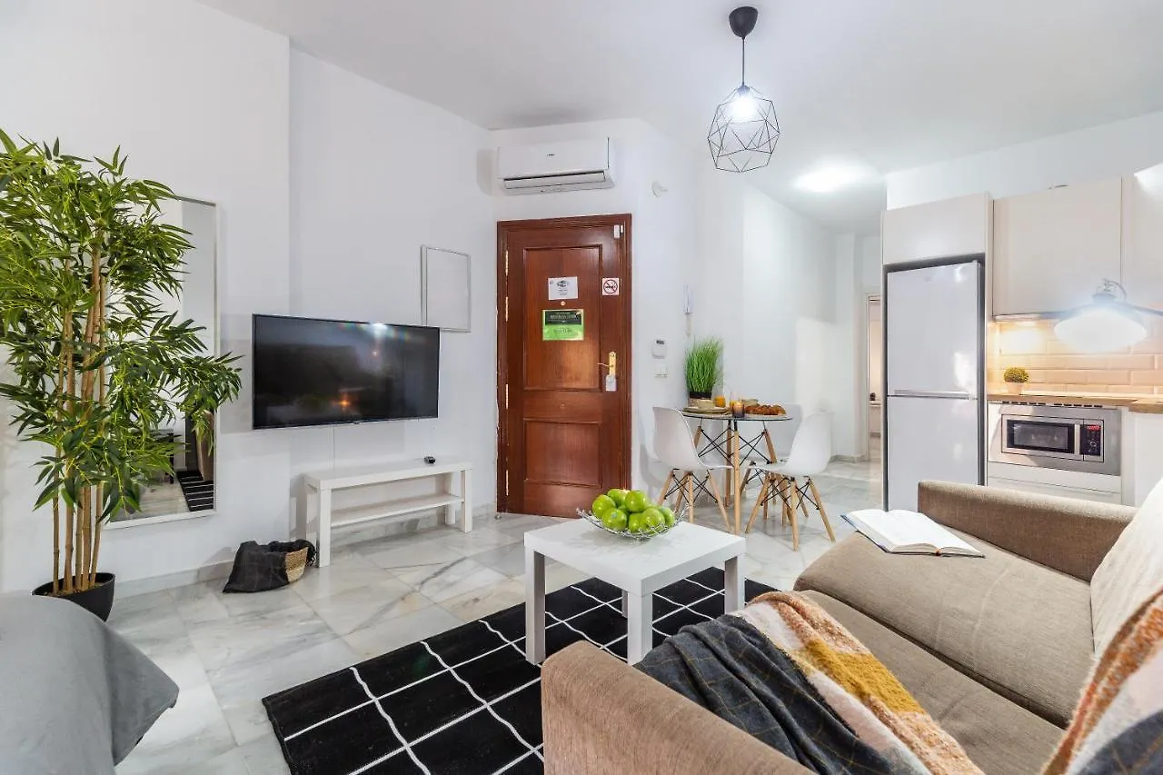 Marmoles Deluxe Apartment - Malaga Centro 0*,  Spagna