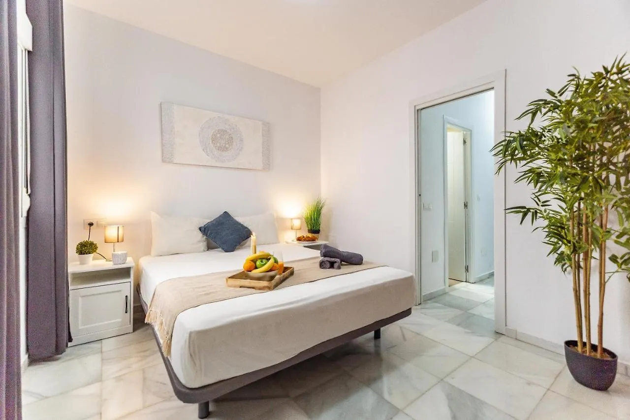 Marmoles Deluxe Apartment - Malaga Centro