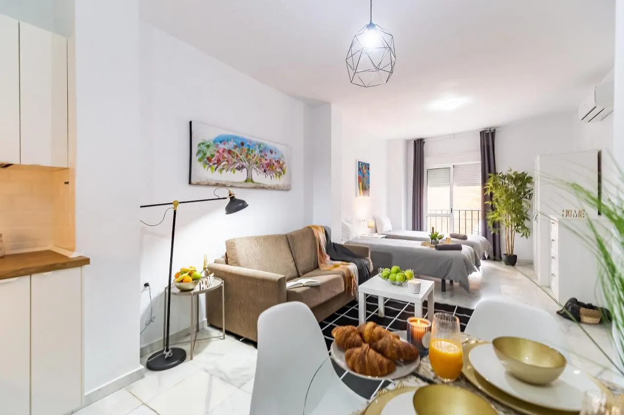 Marmoles Deluxe Apartment - Malaga Centro